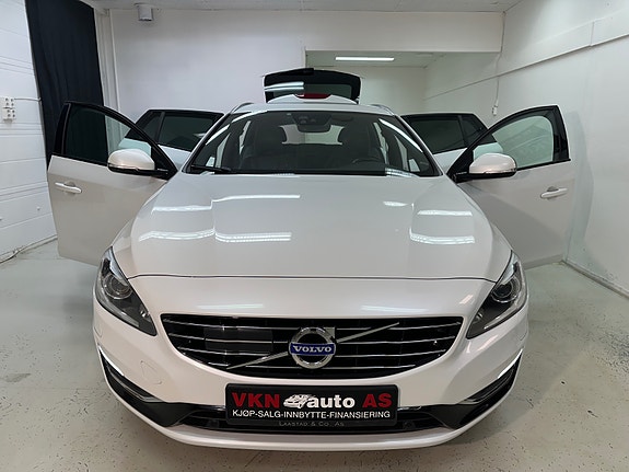 Volvo V60 8 of 30