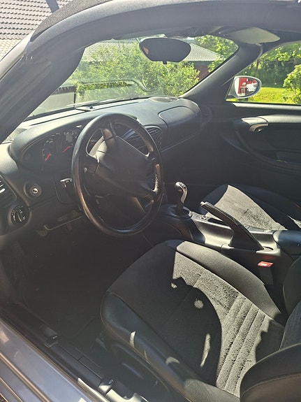 Porsche Boxster 9 of 19