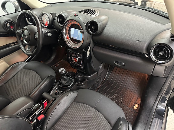 MINI Countryman Cooper D 21 of 30