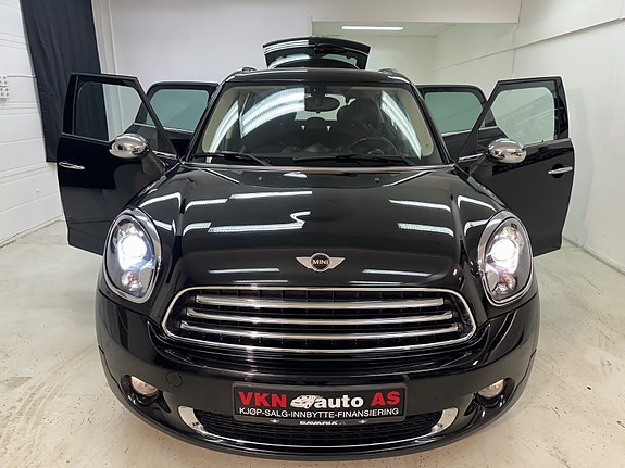 MINI Countryman Cooper D 6 of 30