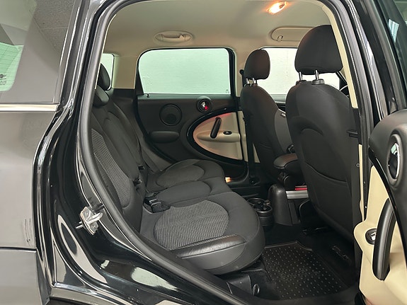 MINI Countryman Cooper D 26 of 30