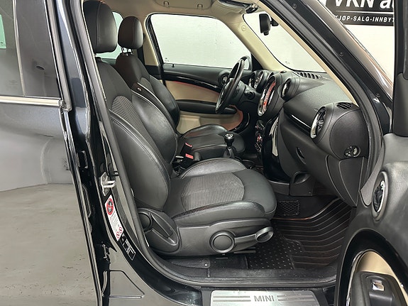 MINI Countryman Cooper D 24 of 30