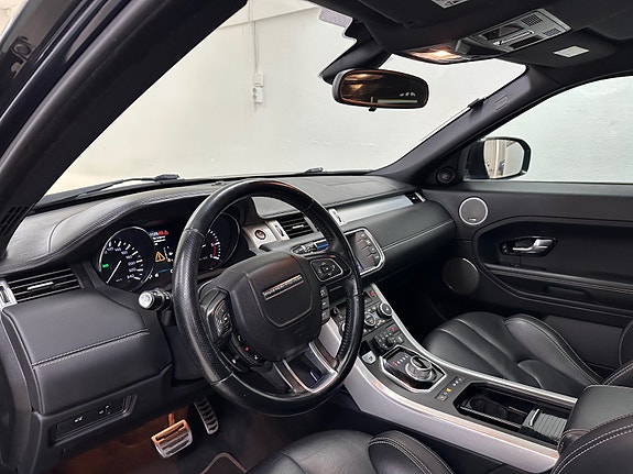 Land Rover Range Rover Evoque 26 of 30