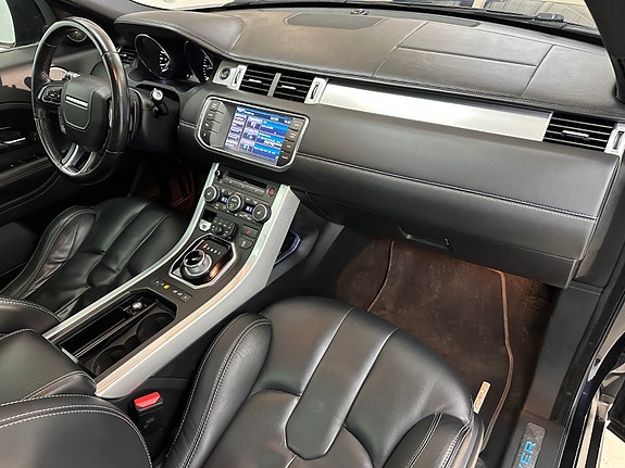Land Rover Range Rover Evoque 27 of 30