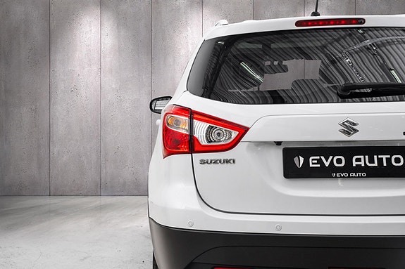 Suzuki SX4 S-Cross 12 of 30