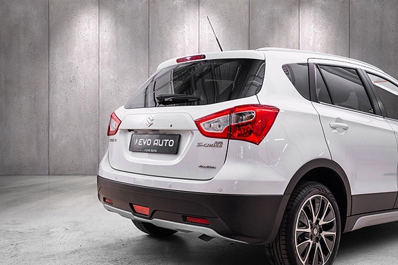 Suzuki SX4 S-Cross 15 of 30