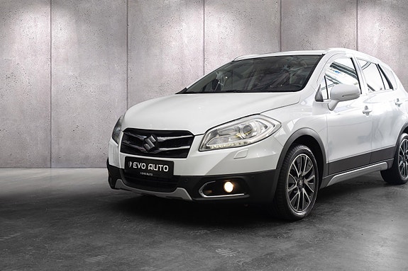 Suzuki SX4 S-Cross 4 of 5