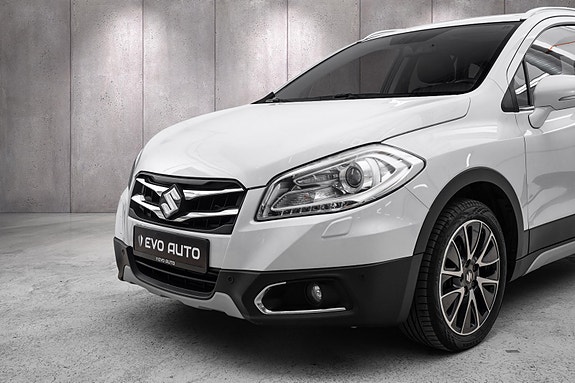 Suzuki SX4 S-Cross 8 of 30