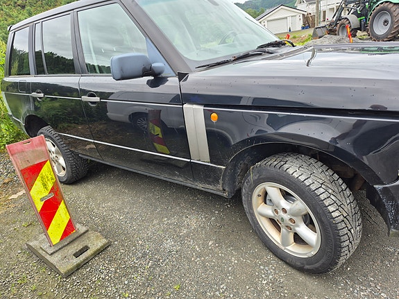 Land Rover Range Rover 4 of 5