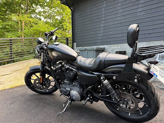 Harley-Davidson XL 883N Iron 27 of 30