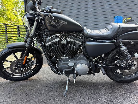Harley-Davidson XL 883N Iron 14 of 30