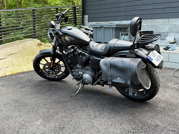Harley-Davidson XL 883N Iron 20 of 30
