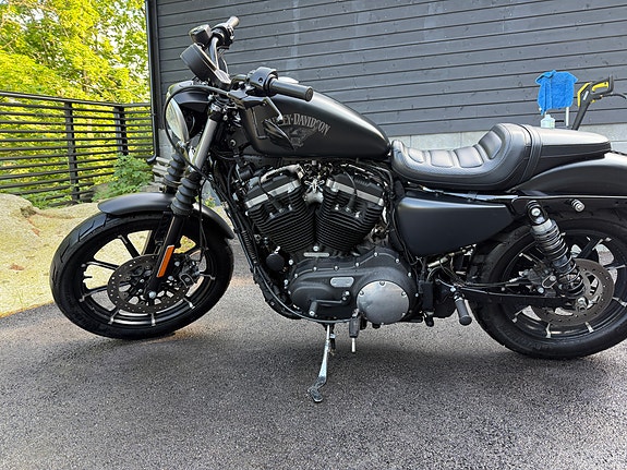 Harley-Davidson XL 883N Iron 12 of 30