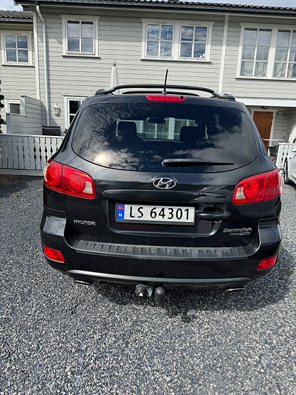 Hyundai Santa Fe 3 of 5