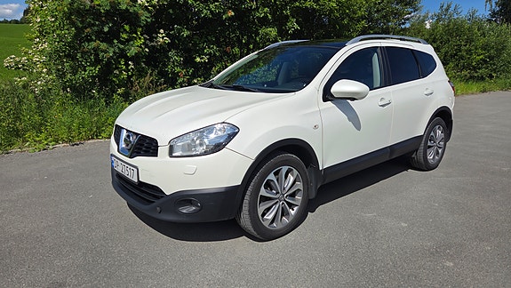 Nissan Qashqai+2 2 of 5
