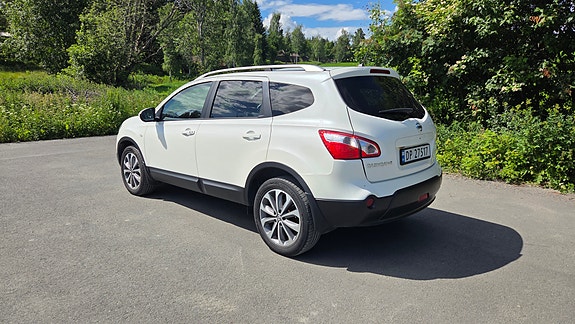 Nissan Qashqai+2 4 of 5