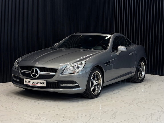 Mercedes-Benz SLK200 3 of 5