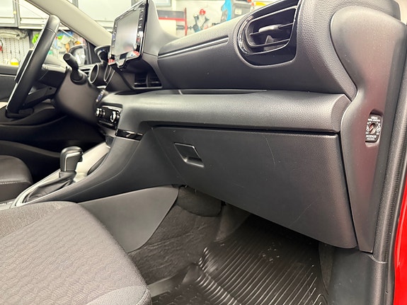 Toyota Yaris 22 of 30