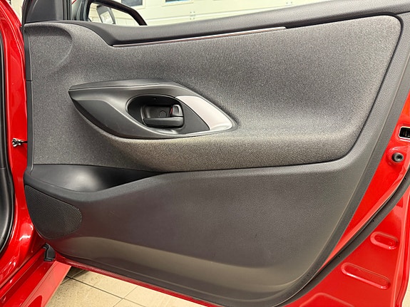 Toyota Yaris 20 of 30