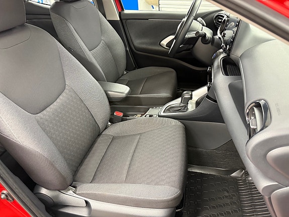 Toyota Yaris 23 of 30