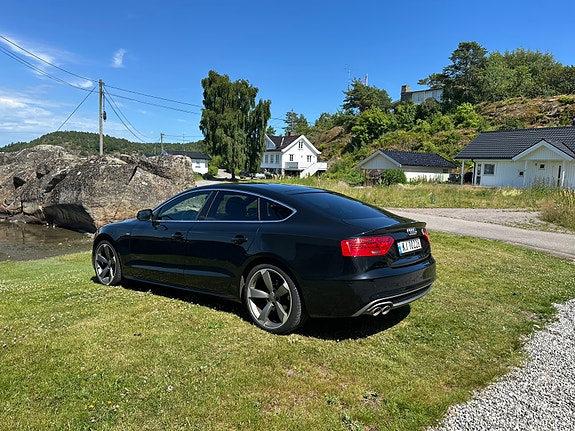 Audi A5 4 of 30
