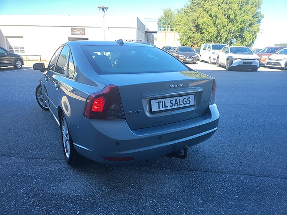 Volvo S40 7 of 30