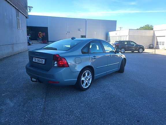 Volvo S40 5 of 5