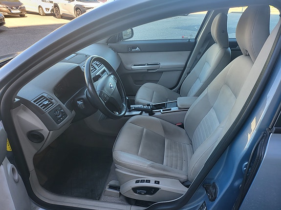 Volvo S40 15 of 30