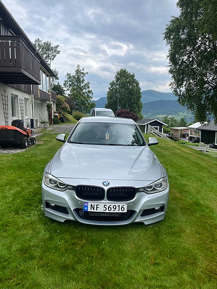 BMW 320d 3 of 22