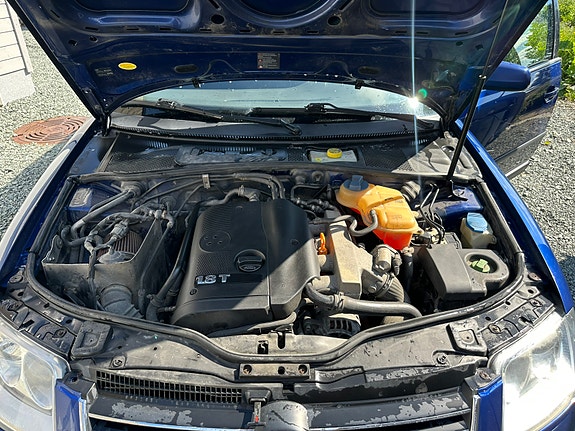 Volkswagen Passat 4 of 5