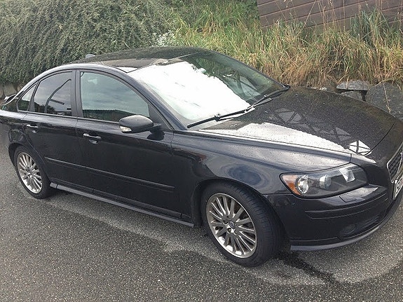 Volvo S40 4 of 5