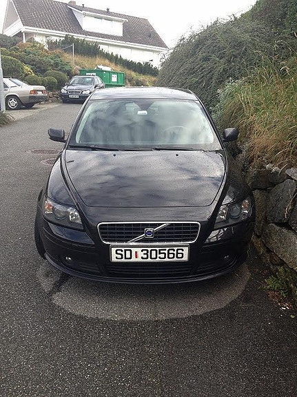 Volvo S40 5 of 5