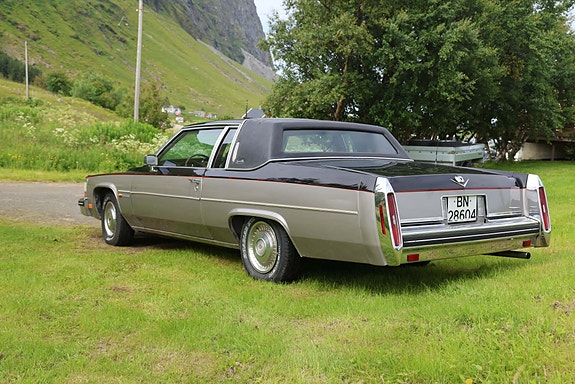 Cadillac Coupé Deville 1983 photo 5