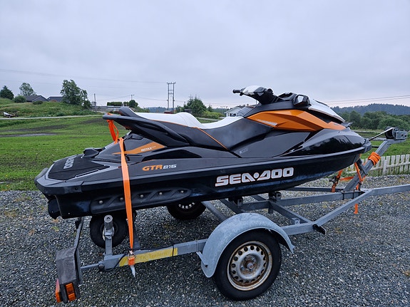 SeaDoo 215 GTR med tre sitteplasser, kun 122 timer 2 of 5
