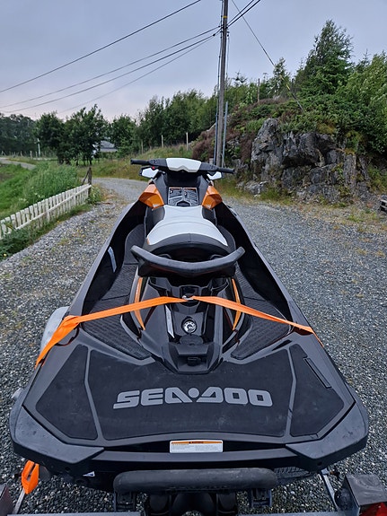 SeaDoo 215 GTR med tre sitteplasser, kun 122 timer 4 of 5