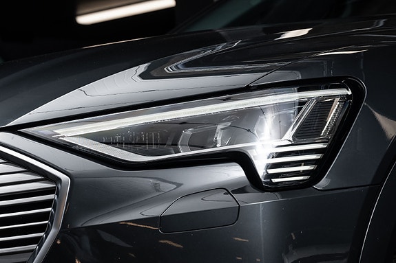 Audi e-tron Sportback 5 of 5