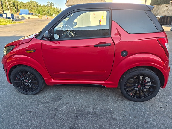 Ligier JS50 Sport Ultimat | Multimedia | Bluetooth | Ryggekamera 2 of 5