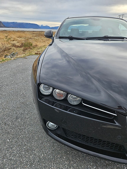 Alfa Romeo 159 3 of 5