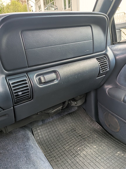 Chevrolet Tahoe 17 of 30