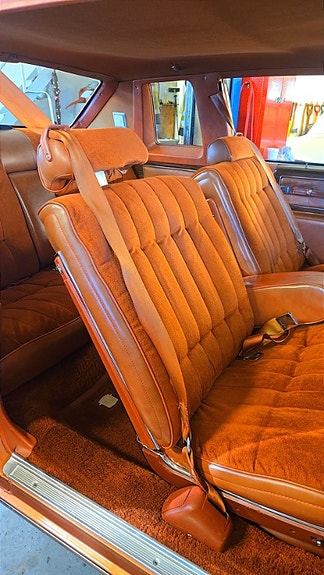 Cadillac Deville 10 of 14
