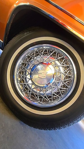 Cadillac Deville 9 of 14