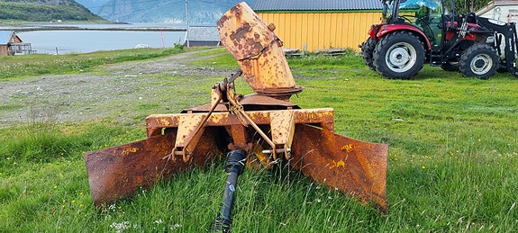 CASE IH Farmall 75A 13 of 13