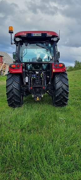 CASE IH Farmall 75A 4 of 13