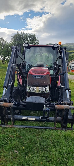 CASE IH Farmall 75A 3 of 13