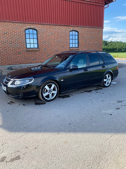 Saab 9-5 3 of 5