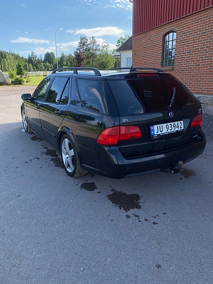 Saab 9-5 4 of 5