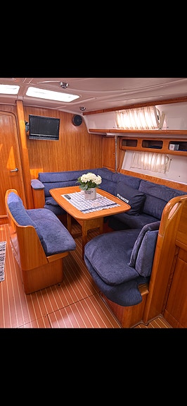 Bavaria 42 C 2004 mod 2 of 5