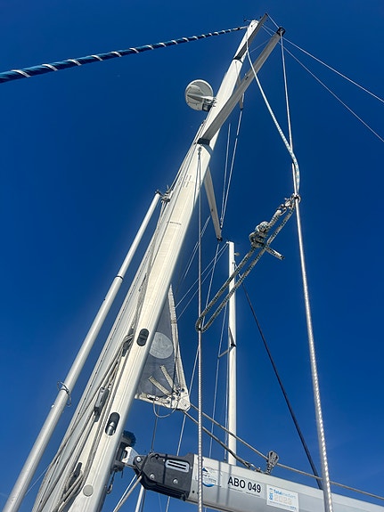 Bavaria 42 C 2004 mod 3 of 5