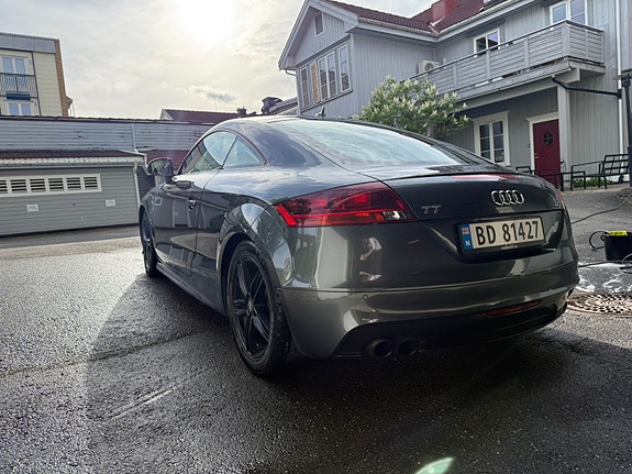 Audi TT 3 of 5