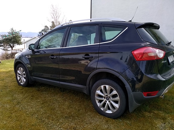 Ford Kuga 3 of 16